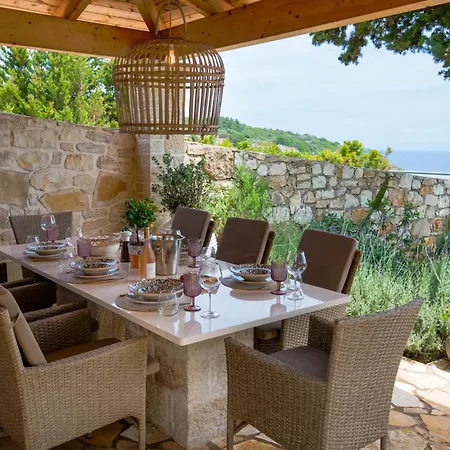 Belvedere Paxos Gaios